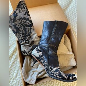 Cydwoq hand-crafted leather boot. Box & dust bag included.